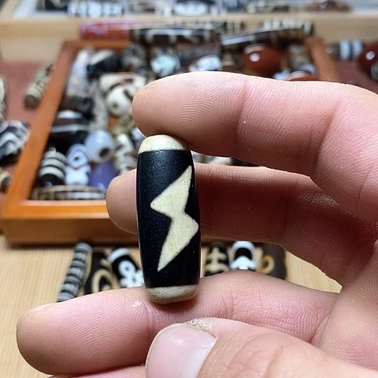 玛瑙/玉髓颈饰未镶嵌快**忧