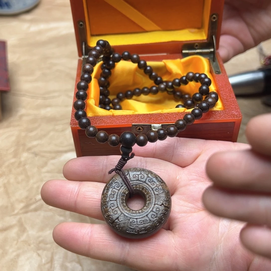 大叶紫檀（黑酸枝木类）