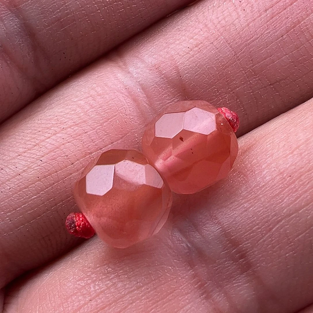 南红玛瑙珠子未镶嵌
