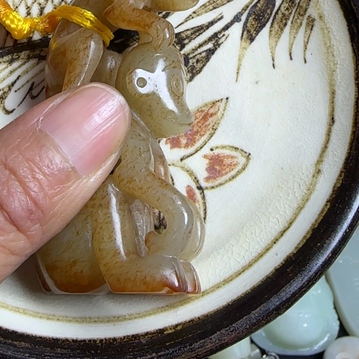 瓷片过****⁶新号开播瓷器盘子，