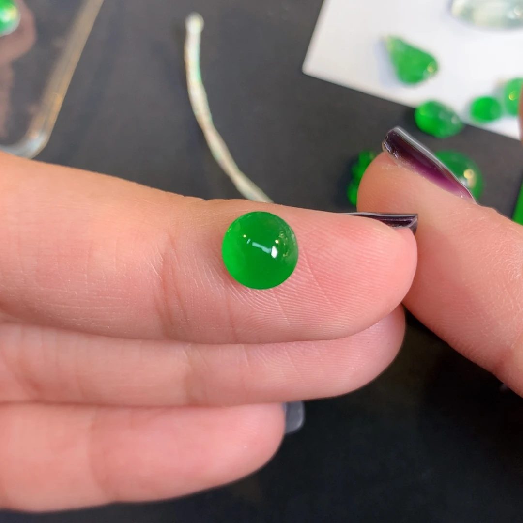 翡翠裸石翡翠7.04-6.92-3.92