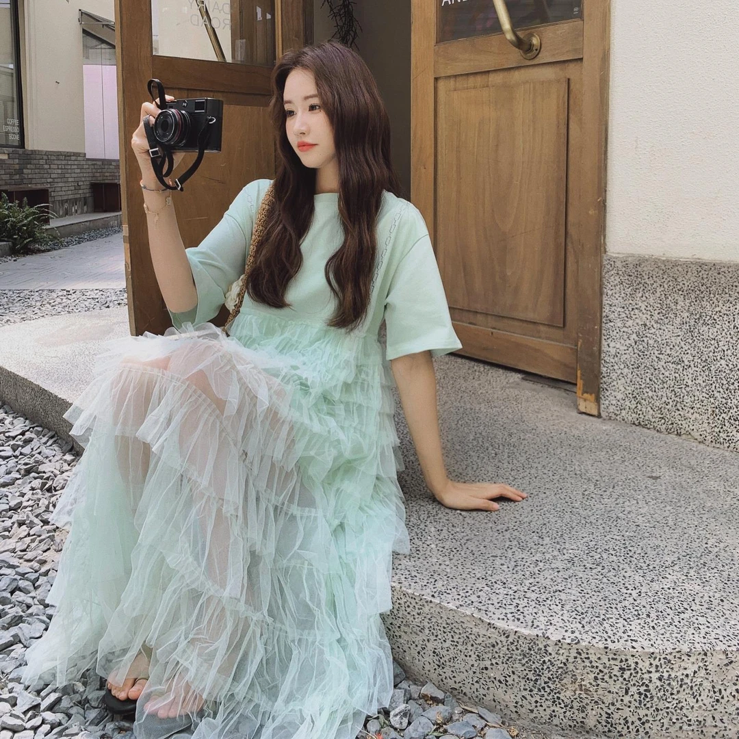 巨好看薄荷曼波绿T恤拼接网纱蛋糕裙女2025夏浪漫甜美仙气连衣裙
