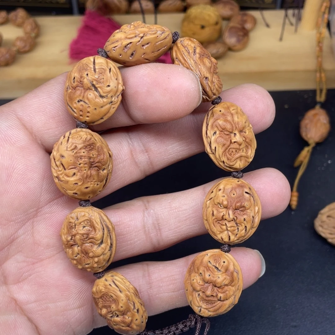 桃核雕刻恶僧手串