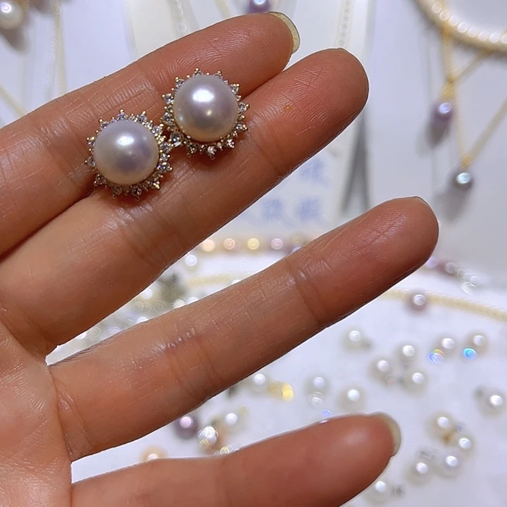 淡水珍珠白珠金色太阳花耳钉合金