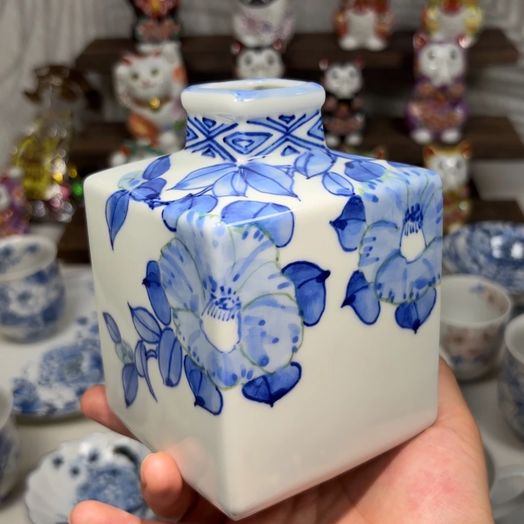 瓷千椿花器 13*9.3cm