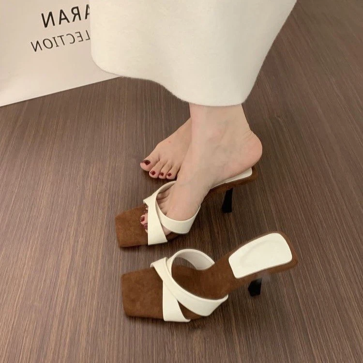 高级感小众方头露趾一字拖鞋女夏外穿配裙子绝美高跟鞋时装凉鞋女