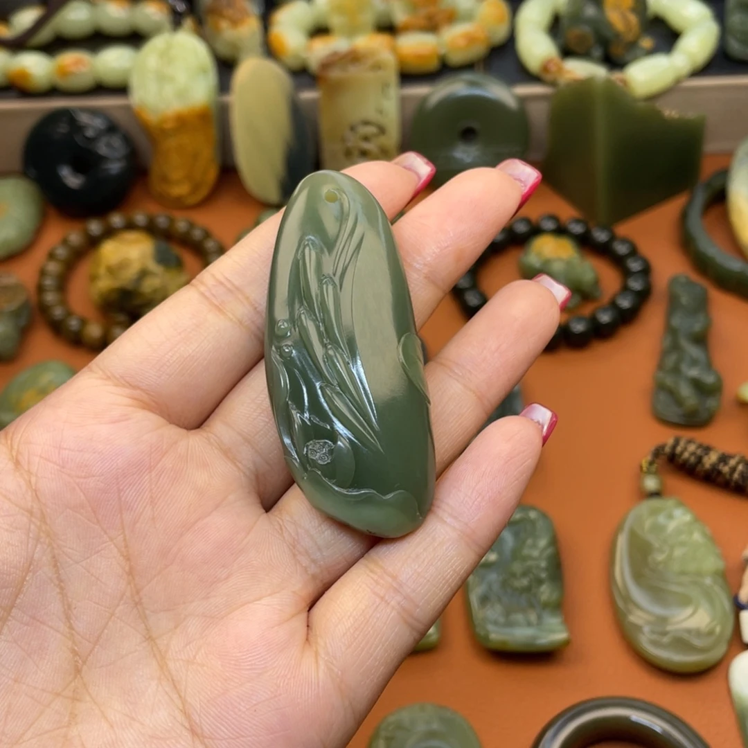 岫岩河磨玉（透闪石质玉）未镶嵌挂件