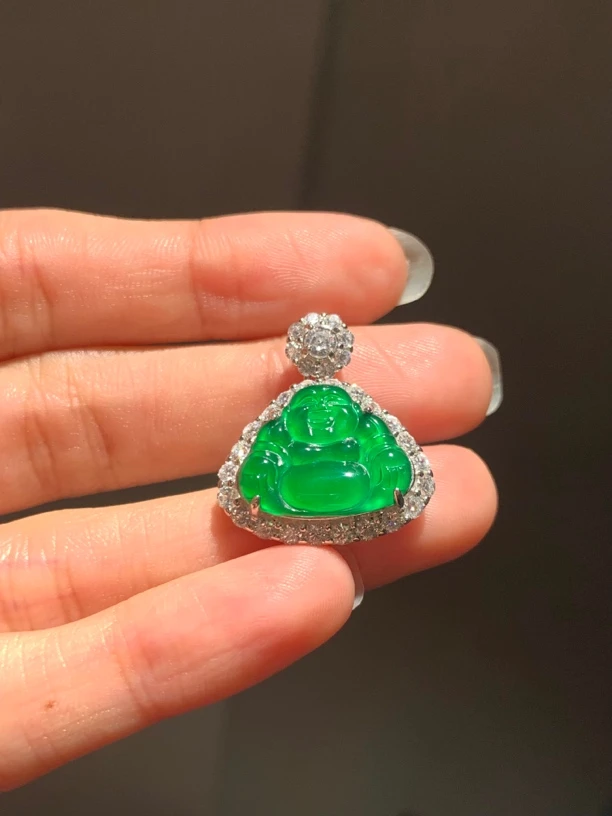 天然A货翡翠佛公吊坠