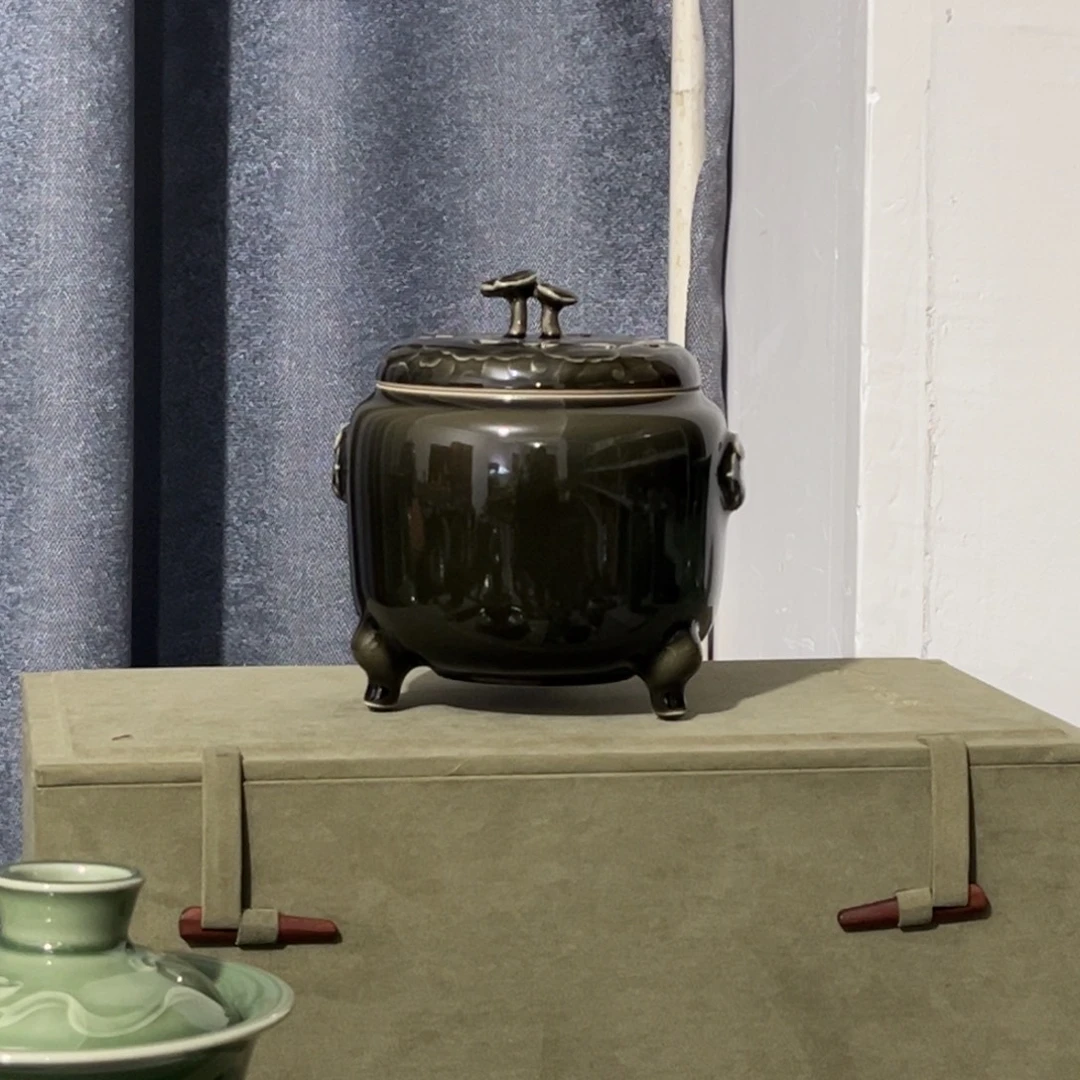 严少英  手工作品