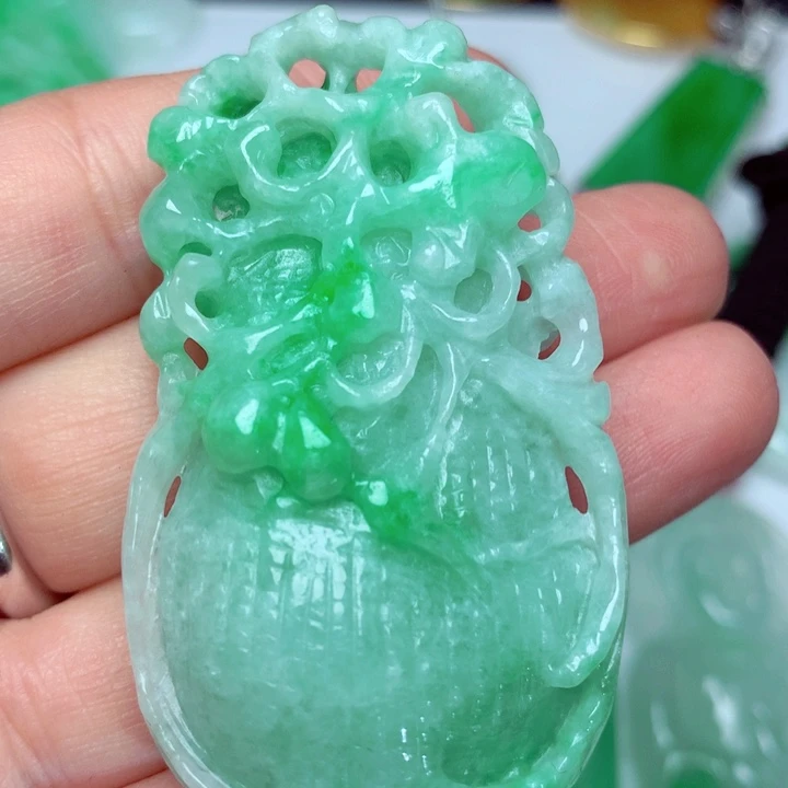 翡翠吊坠(不含链)未镶嵌