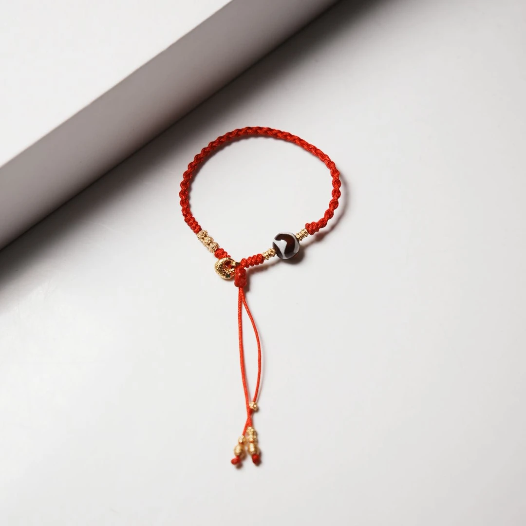 岚宫措|冈仁波齐-虎牙天珠手链L644