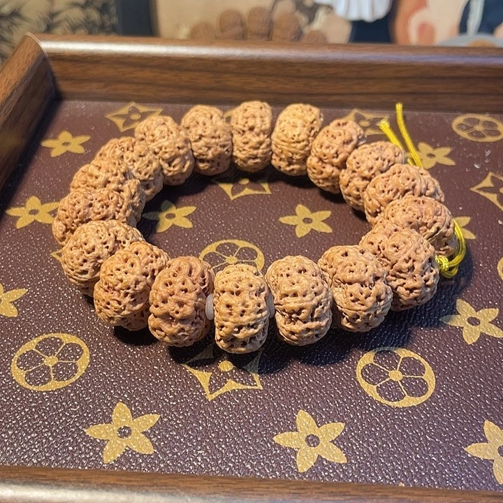 手串金刚菩提24mm夹板蜂王