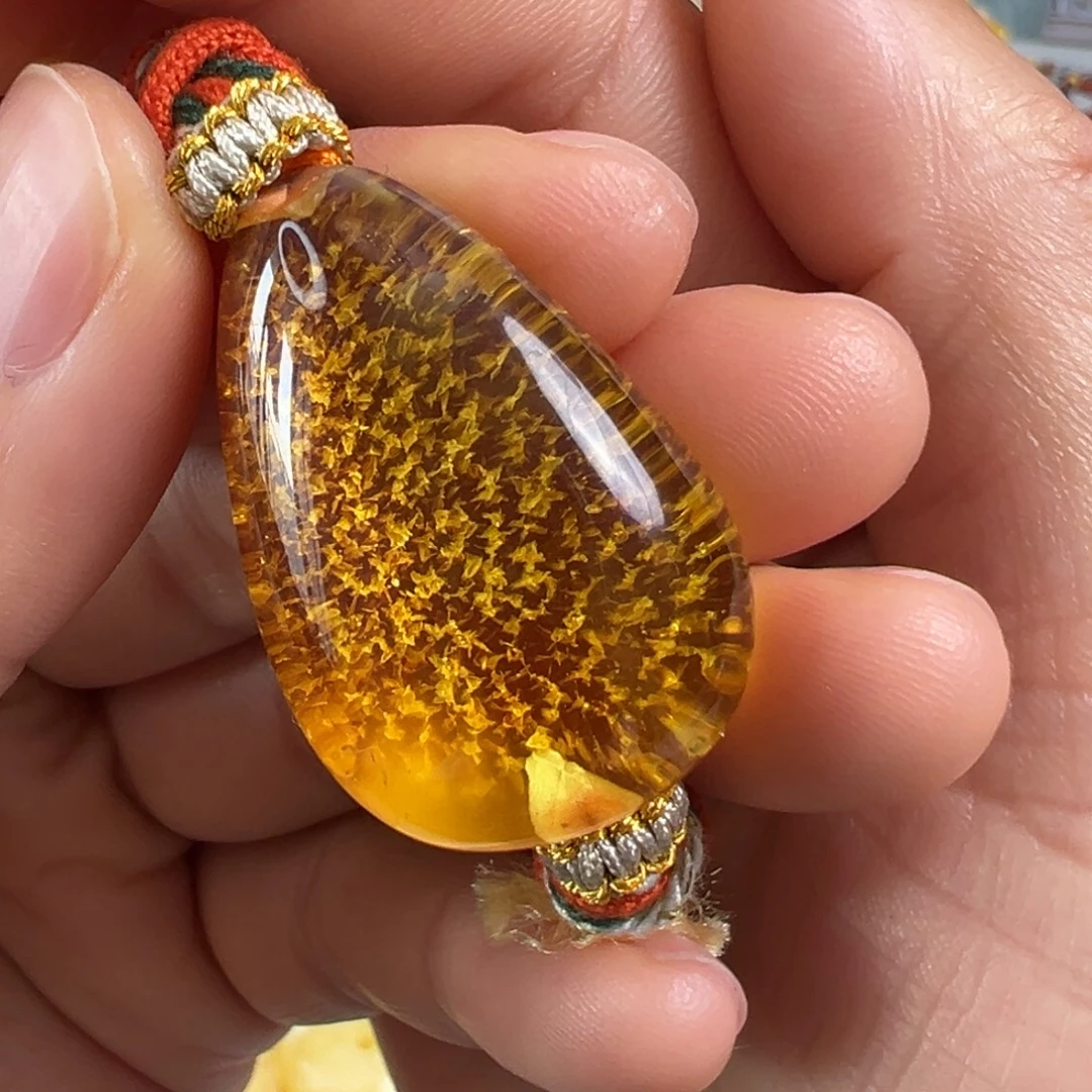 琥珀未镶嵌裸石琥珀