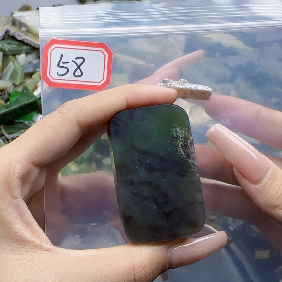 和田玉未镶嵌珠宝半成品