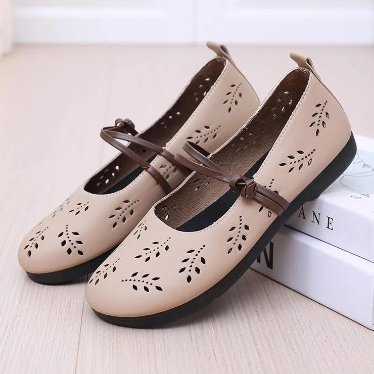 2025夏季新款洞洞鞋软底镂空包头妈妈鞋平底防滑豆豆鞋中老年凉鞋