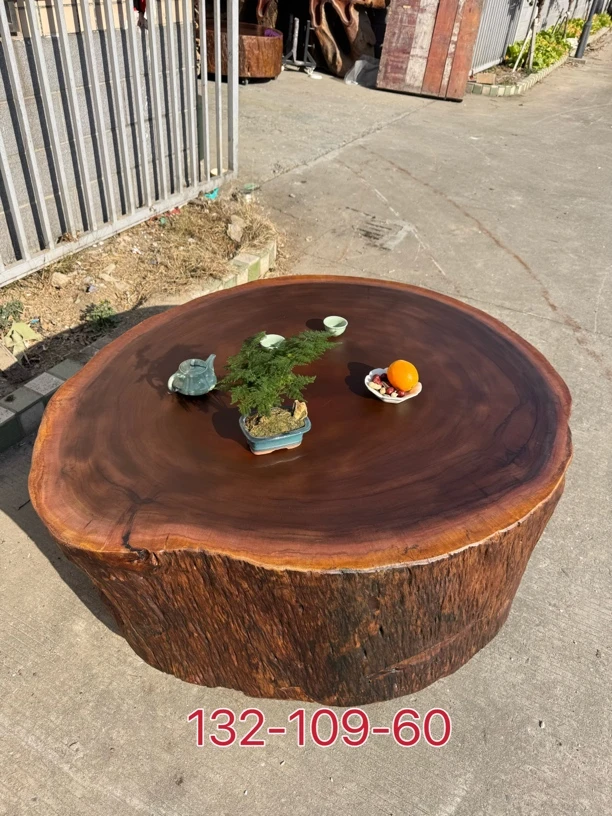 原木树墩桌围炉煮茶