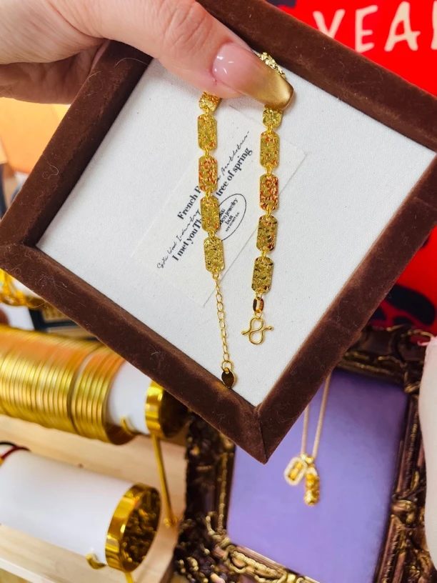 铜合金手链 碎冰冰手链超闪手工气质轻奢时尚百搭金色精致单圈