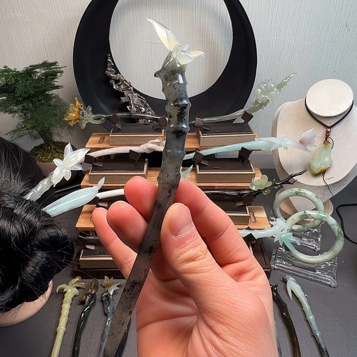 蛇纹石玉未镶嵌发簪