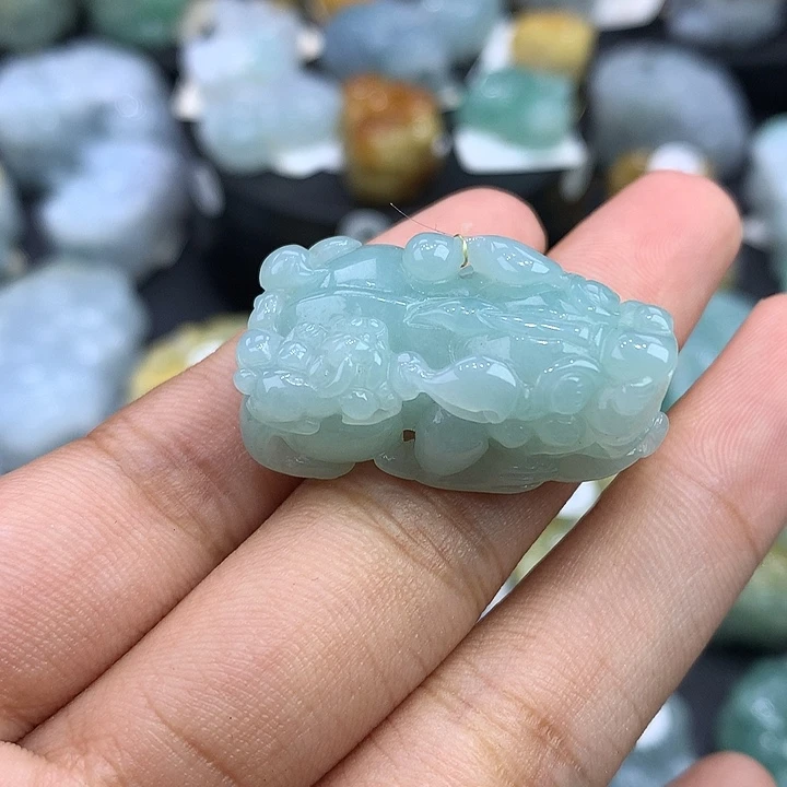 翡翠未镶嵌颈饰天然缅甸翡翠