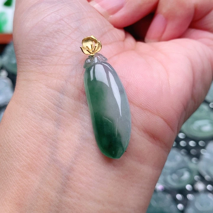 翡翠18K金镶嵌吊坠(不含链)