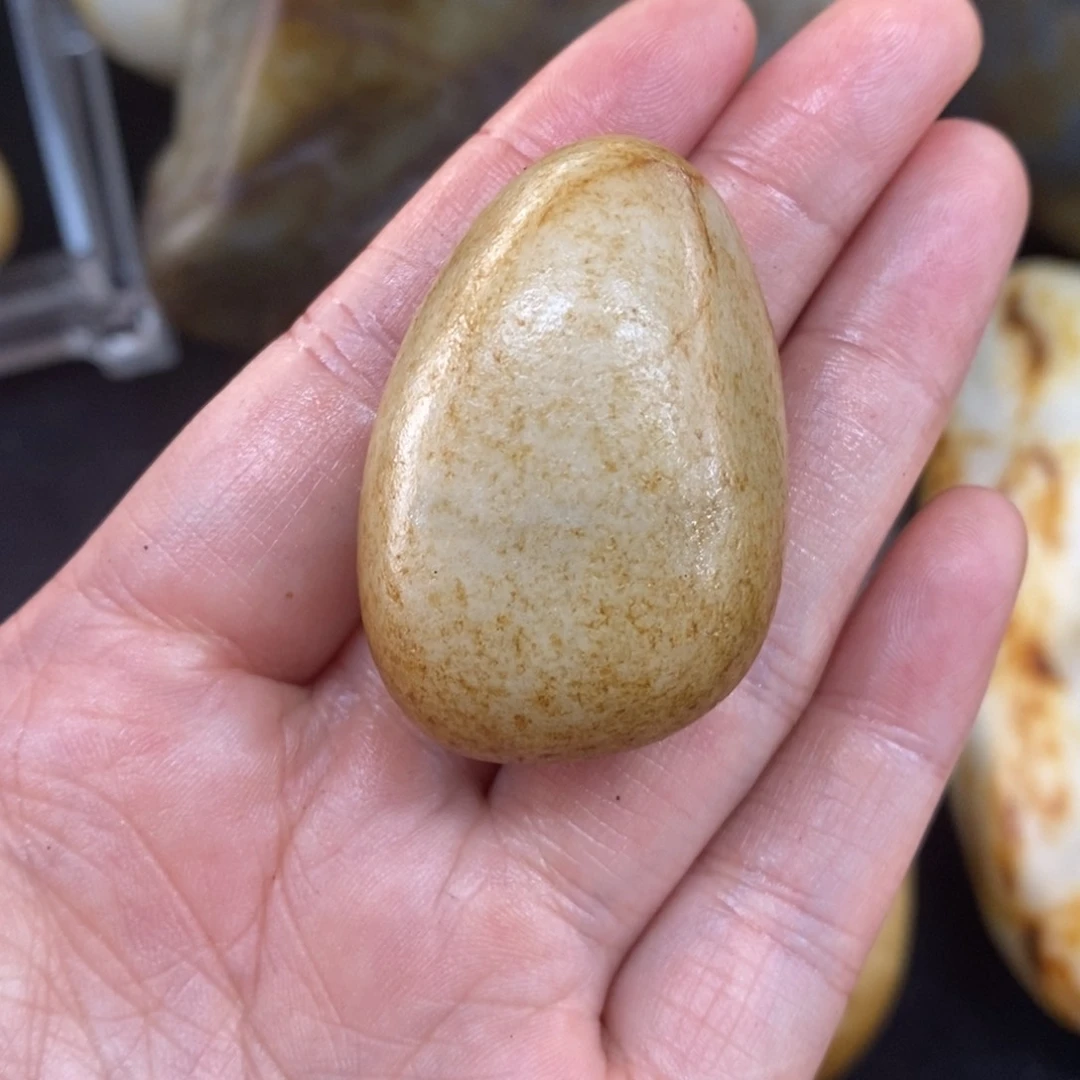 未镶嵌和田玉（糖玉）挂件