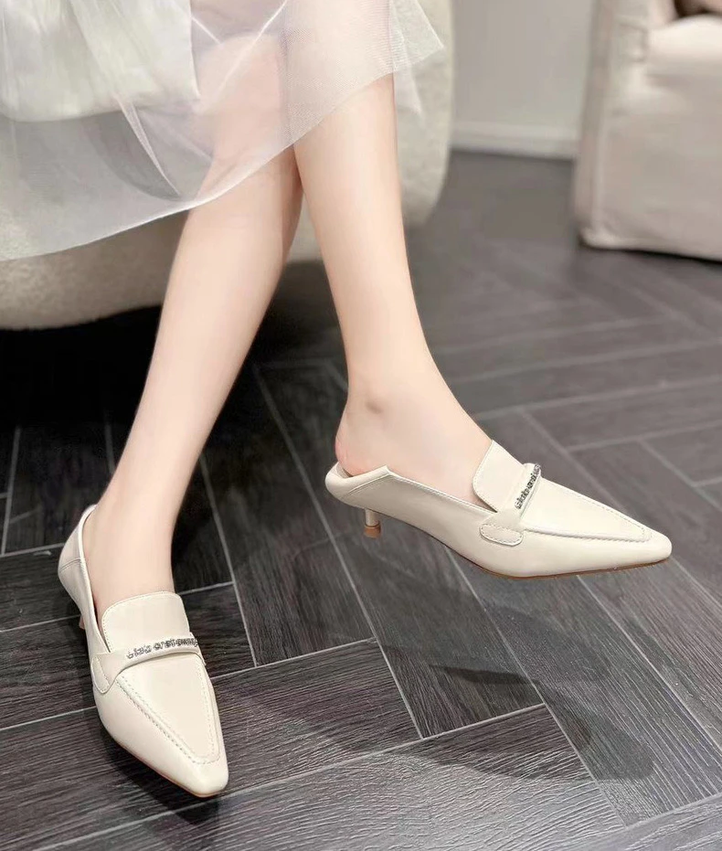C2867 米色  高端时尚小猫跟方头气质深口女单鞋
