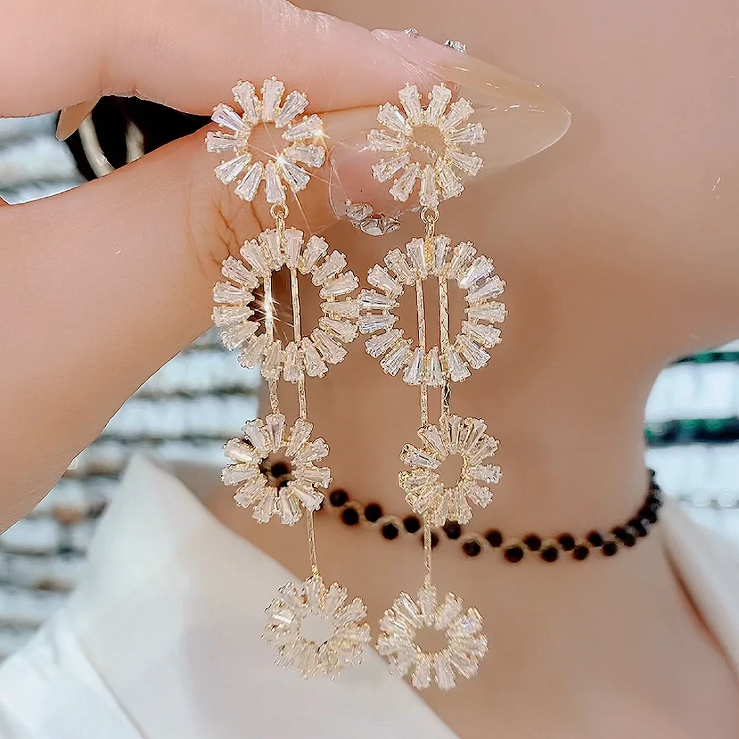 铜合金合成锆石耳饰 194优雅名媛温柔大气小雏菊流苏耳环