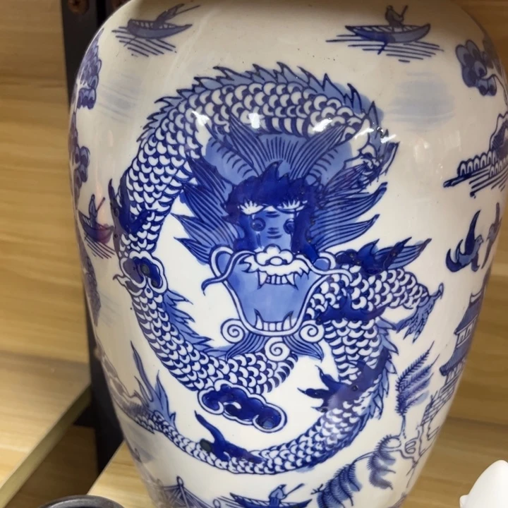 瓷片微瑕。。。。。。。。