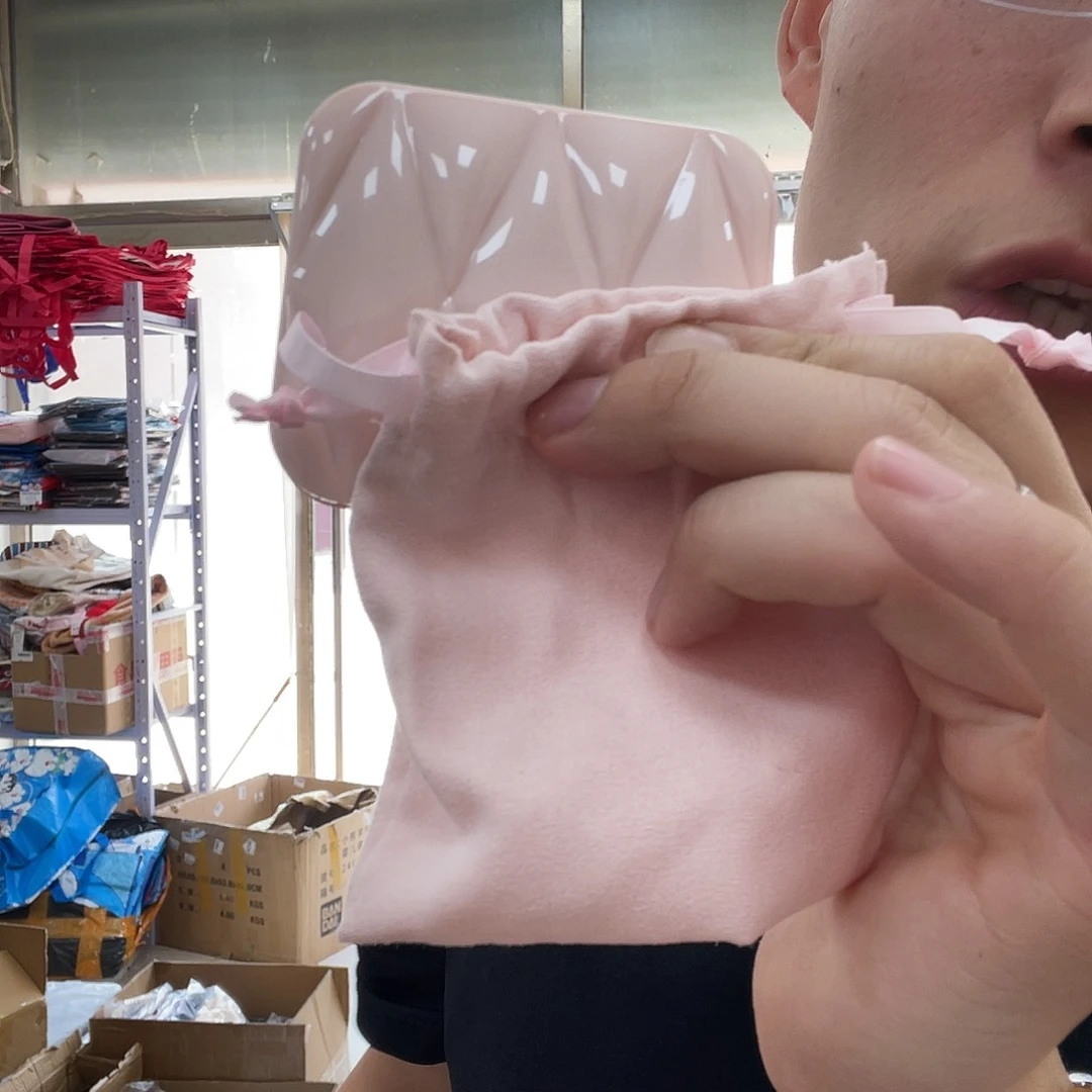 PU化妆包等各种产品的