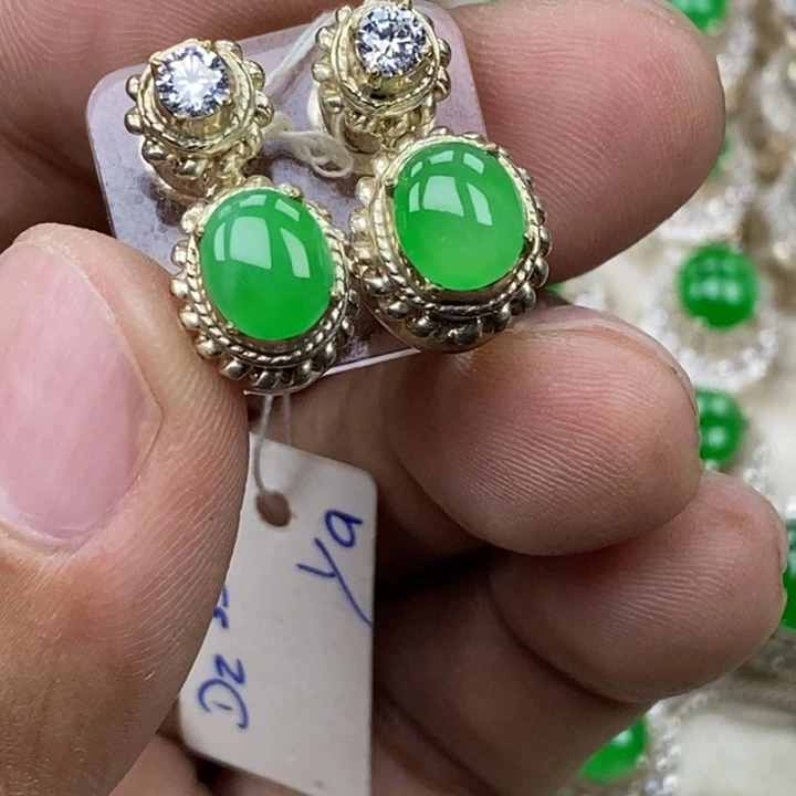 定制翡翠未镶嵌天然缅甸翡翠A货