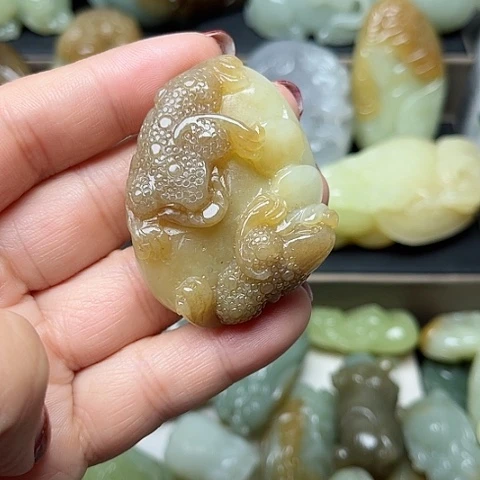 颈饰未镶嵌和田玉