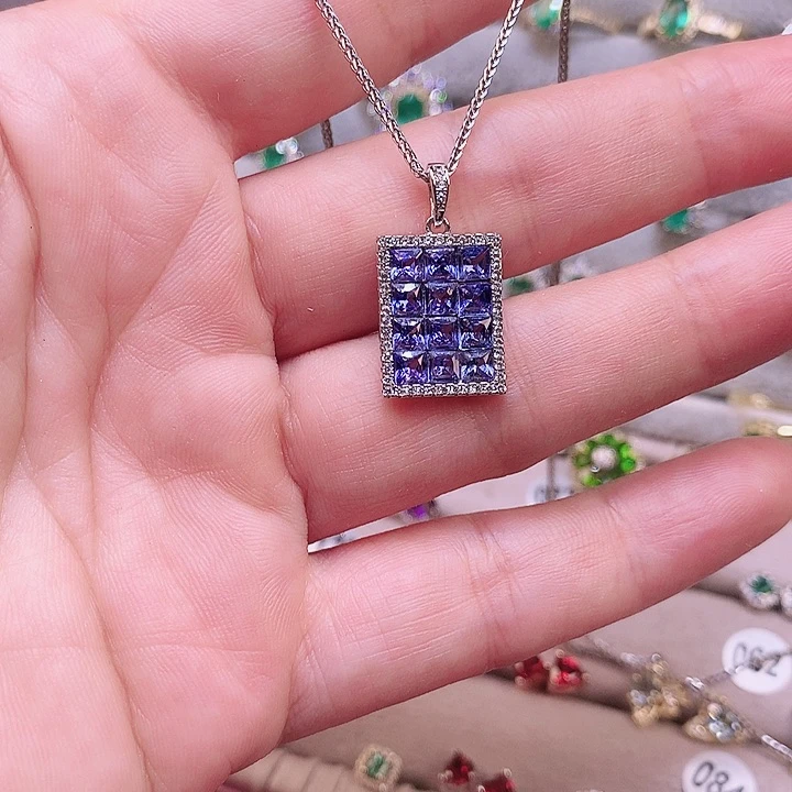 可****银S925镶嵌颈饰坦桑石