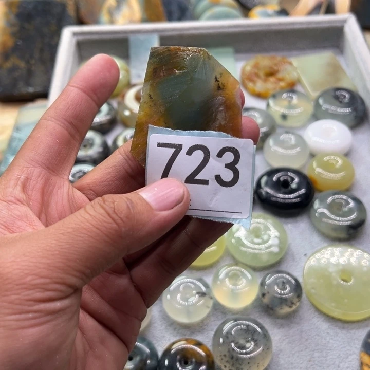 未镶嵌蛇纹石玉珠宝奇石鲁*丶