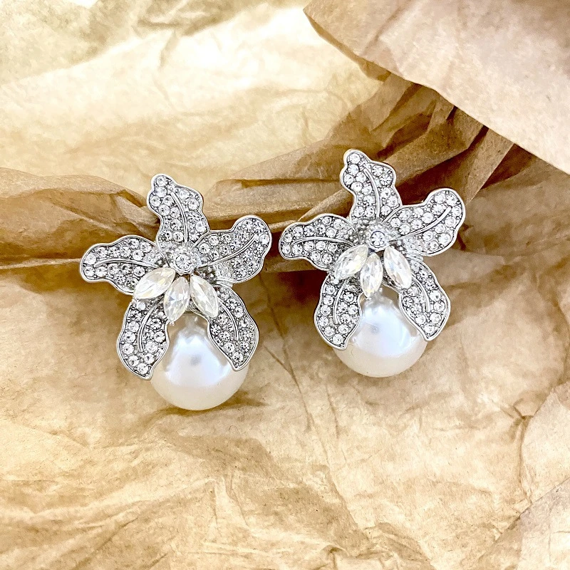 铜合金耳饰 【001】镶钻百合花朵耳钉气质优雅轻奢珠珠耳环耳饰