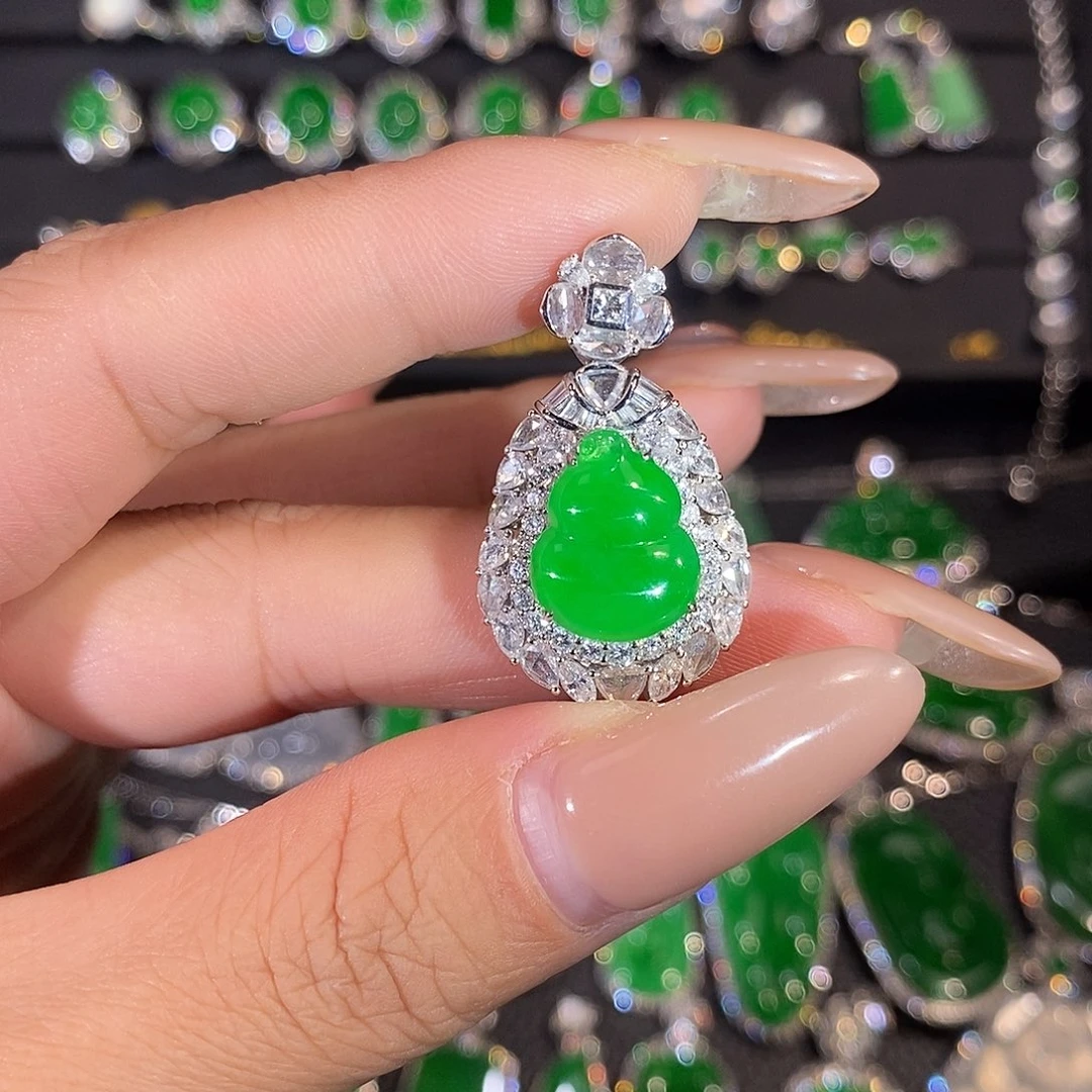 翡翠18K金镶嵌吊坠(不含链)葫芦吊坠