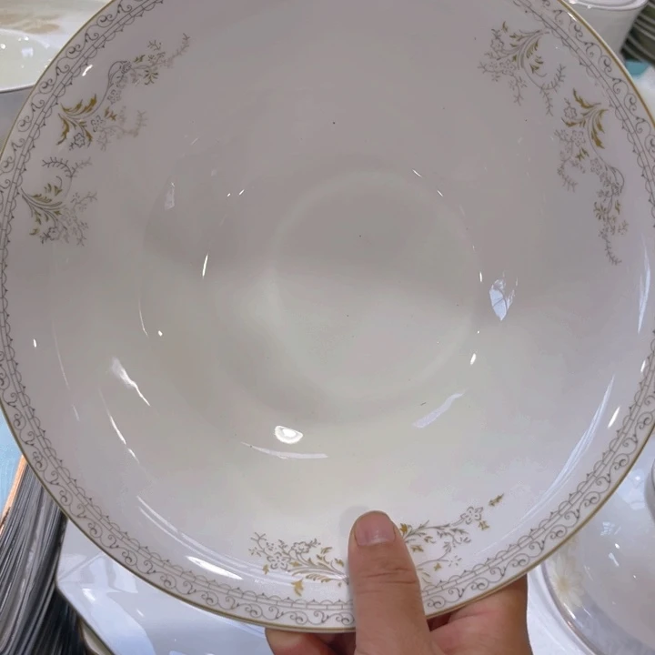 瓷片太阳九寸汤碗两个