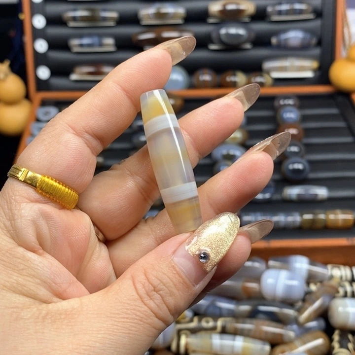 玛瑙/玉髓珠宝奇石未镶嵌