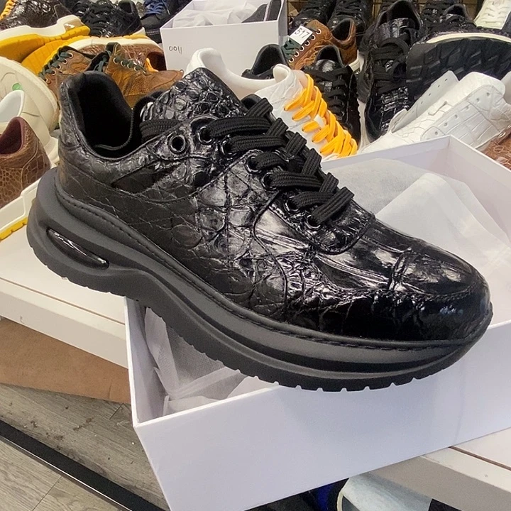 李***澎39码鳄鱼皮男士休闲鞋