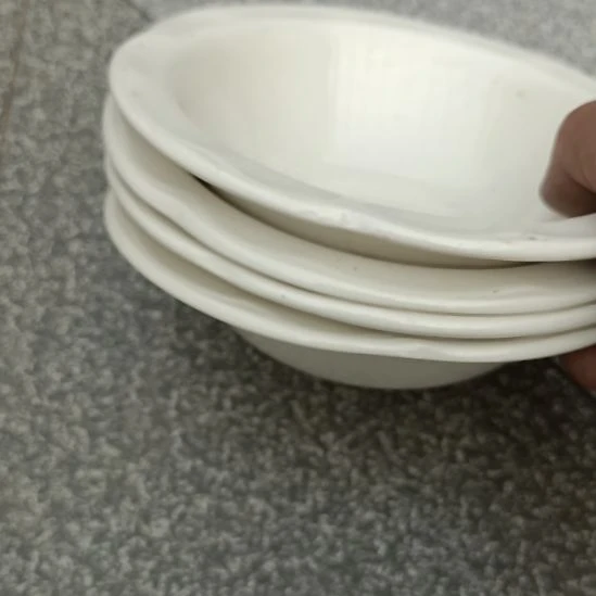 瓷片陶瓷盘子碗啥都有