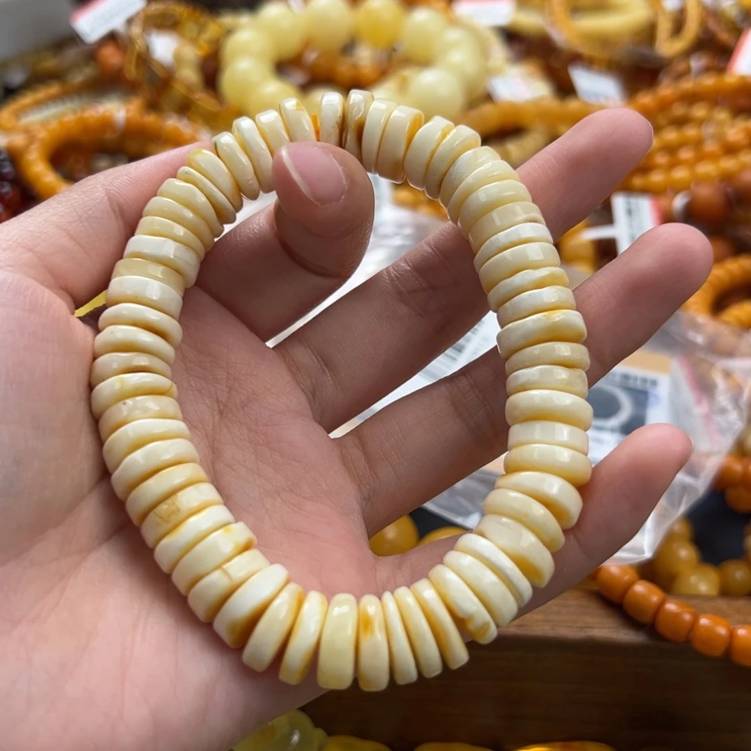 未镶嵌琥珀珠宝奇石