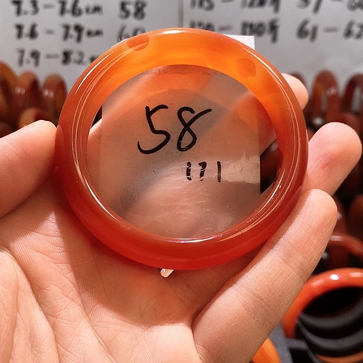 玛瑙/玉髓手镯未镶嵌