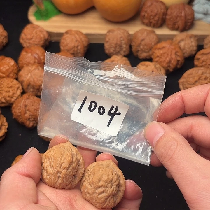 把件文玩核桃33 尺 古蟾  1004