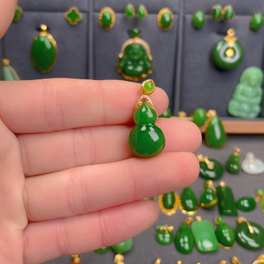 和田玉（碧玉）18K金镶嵌吊坠(不含链)