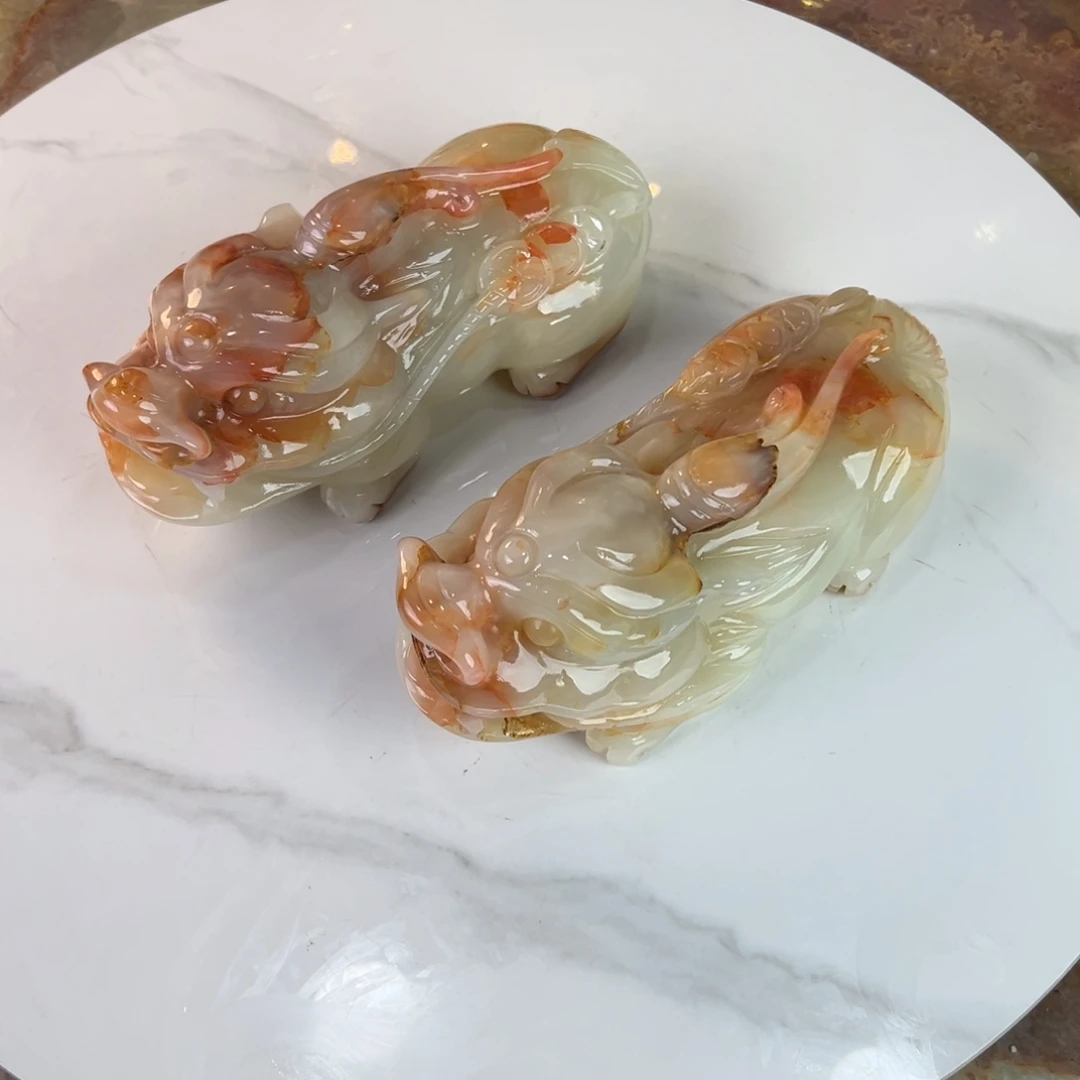 玉天然红花冰貔貅摆件