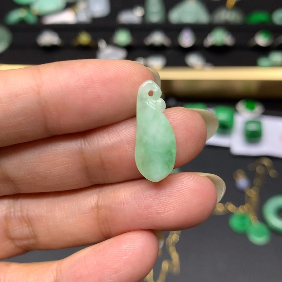 吊坠(不含链)未镶嵌翡翠有纹裂