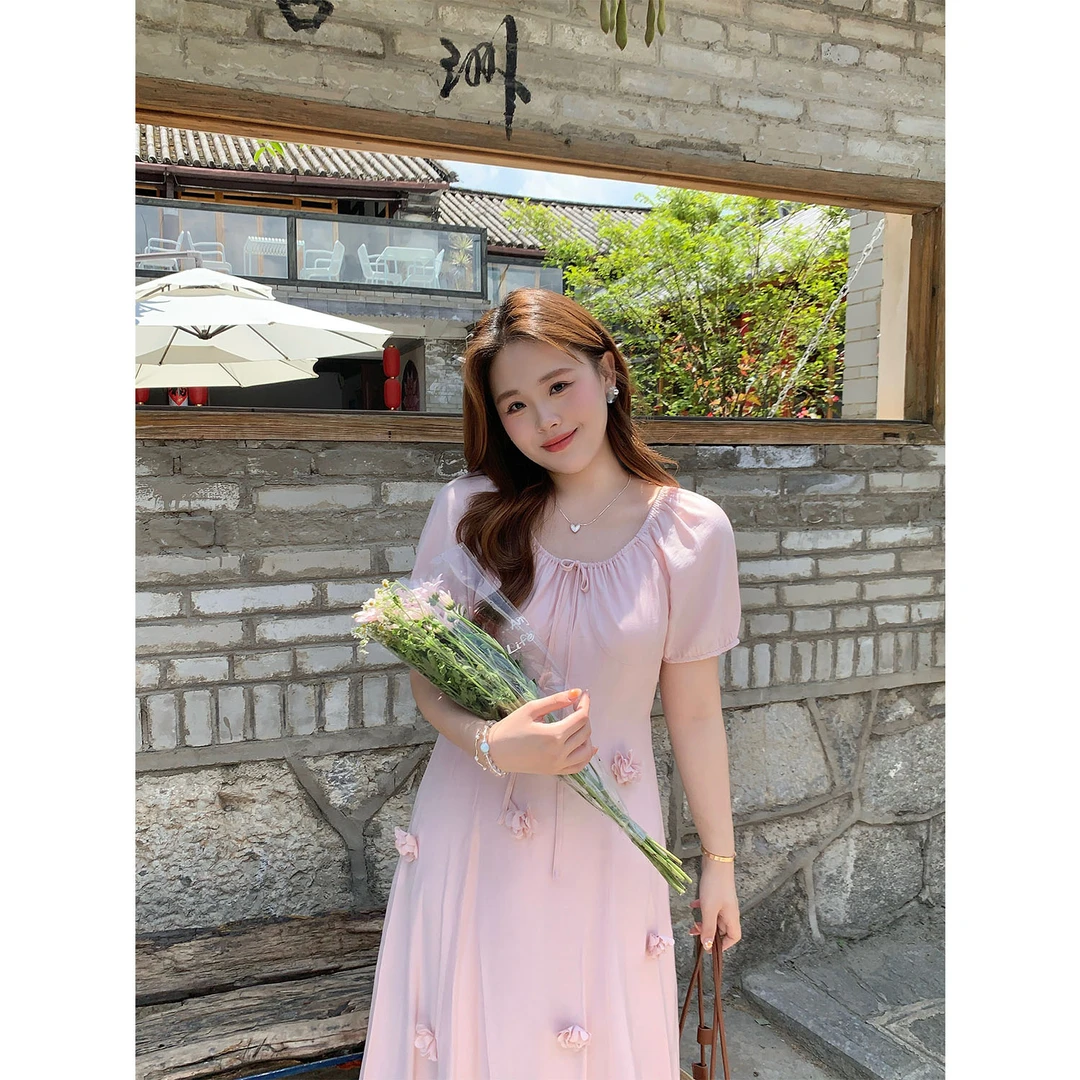 现货大婉酱千千微胖定制【粉雾】立体花朵连衣裙高腰显瘦长裙8777X