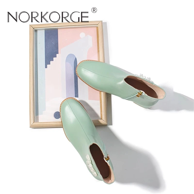 N23X146-新中式国风文艺浅绿色水晶盘扣珍珠时装靴