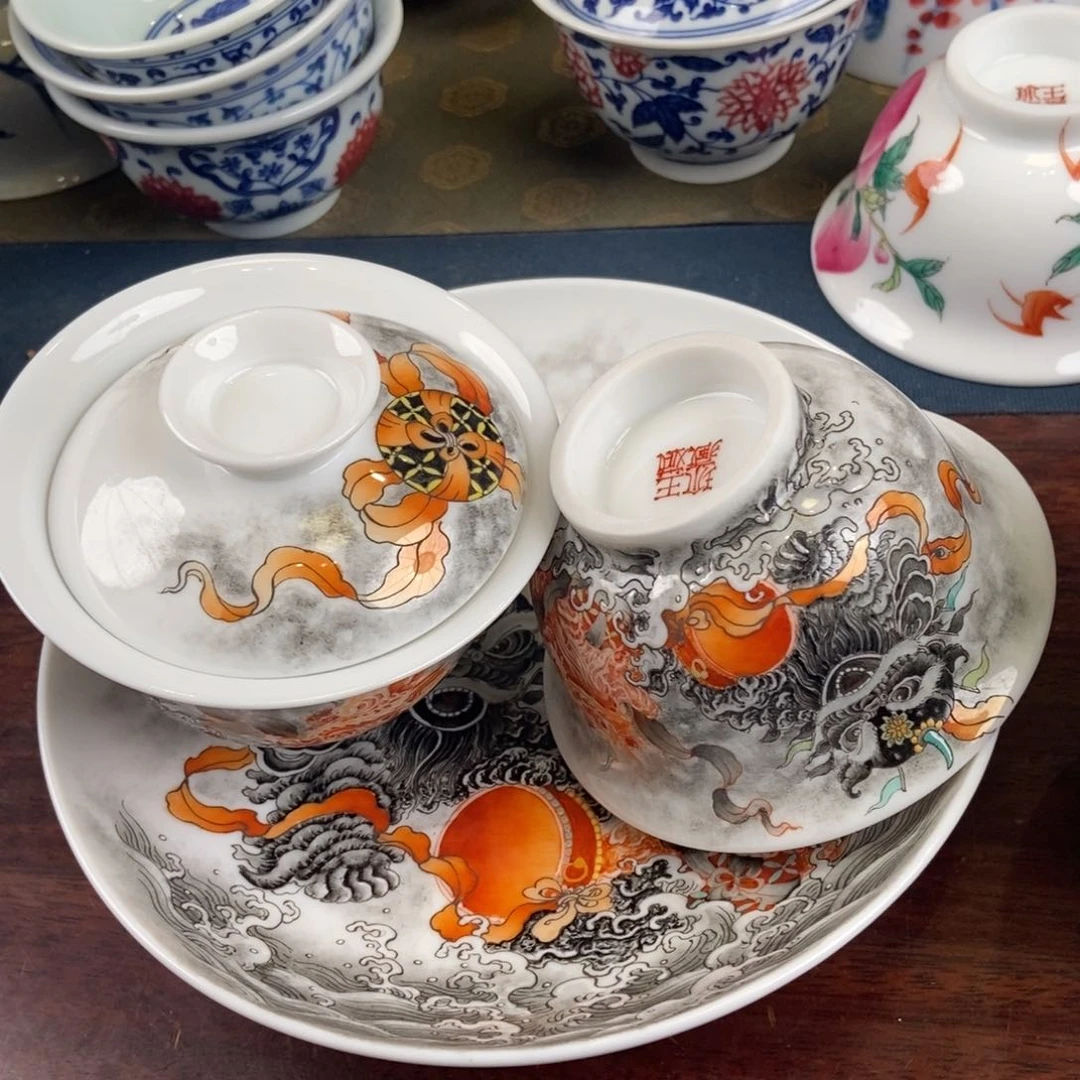 陶瓷艺术家的作品是一种