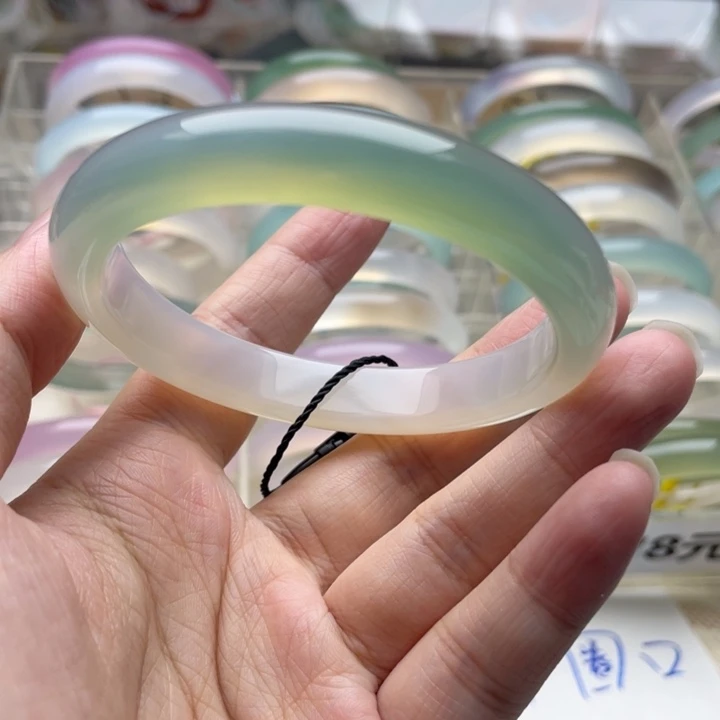手镯玛瑙/玉髓未镶嵌56圈口