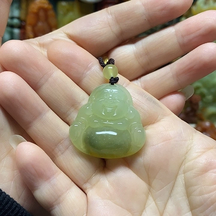 岫玉未镶嵌吊坠(赠链)